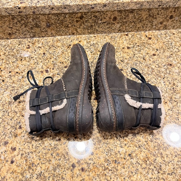 Ugg Australia Cove Womens Ankle Boots Size 7 Brown Leather Shearling Lined 5136 - Picture 5 of 10